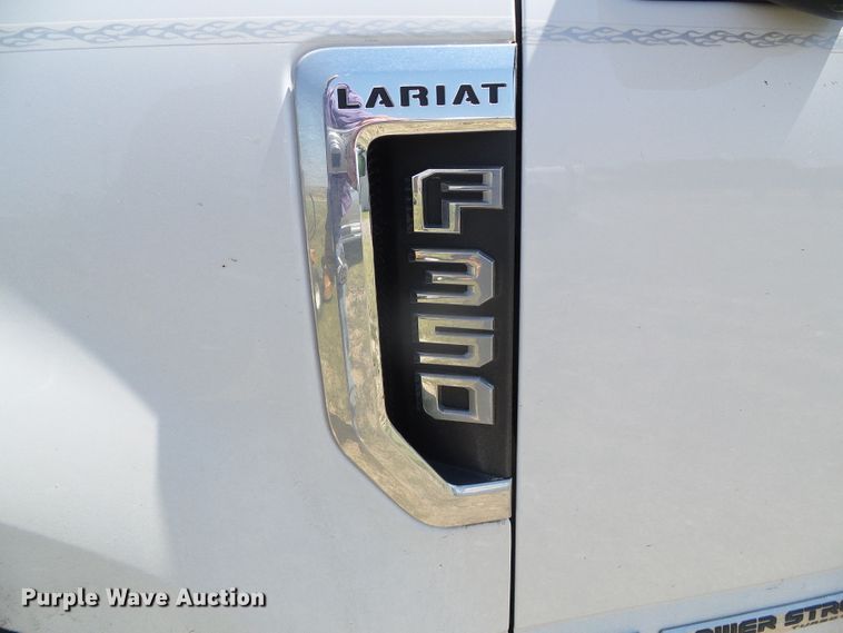 image for item DC5110 2017 Ford F350 Super Duty Lariat Crew Cab pickup truck