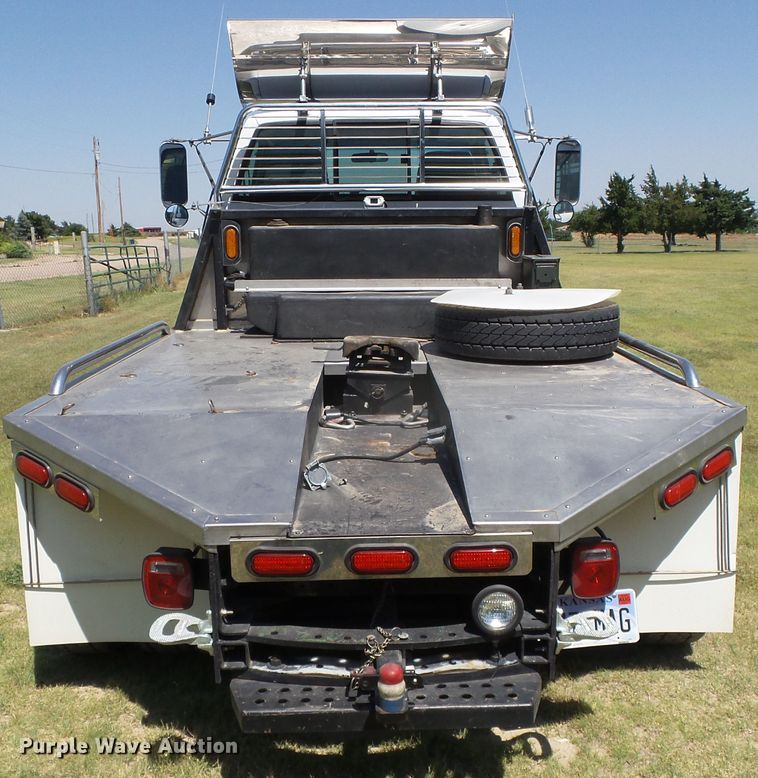 image for item DC5111 1995 GMC TopKick C6500 flatbed truck