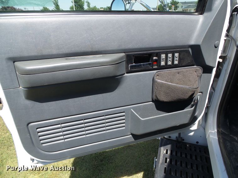 image for item DC5111 1995 GMC TopKick C6500 flatbed truck