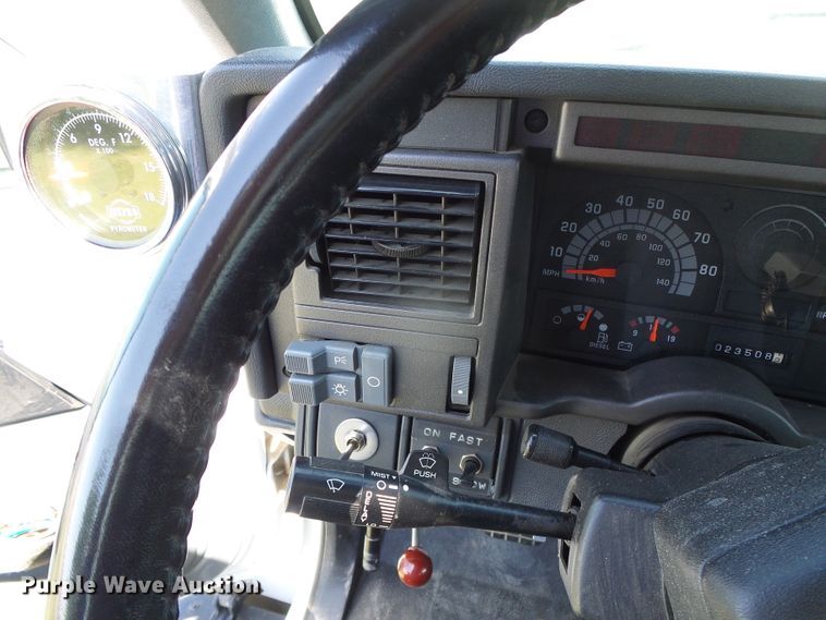 image for item DC5111 1995 GMC TopKick C6500 flatbed truck