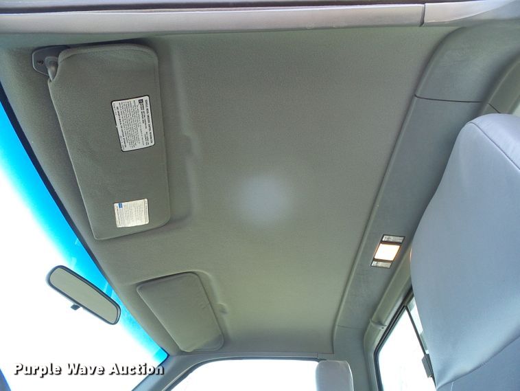 image for item DC5111 1995 GMC TopKick C6500 flatbed truck