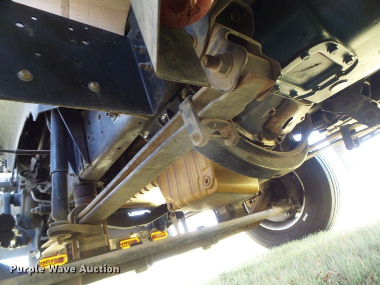 image for item DC5111 1995 GMC TopKick C6500 flatbed truck