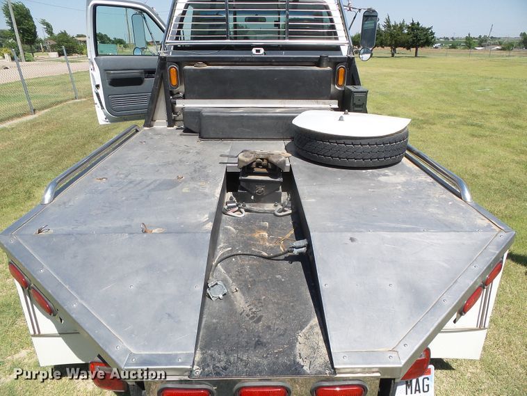 image for item DC5111 1995 GMC TopKick C6500 flatbed truck