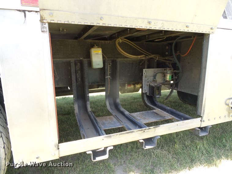 image for item DC5111 1995 GMC TopKick C6500 flatbed truck