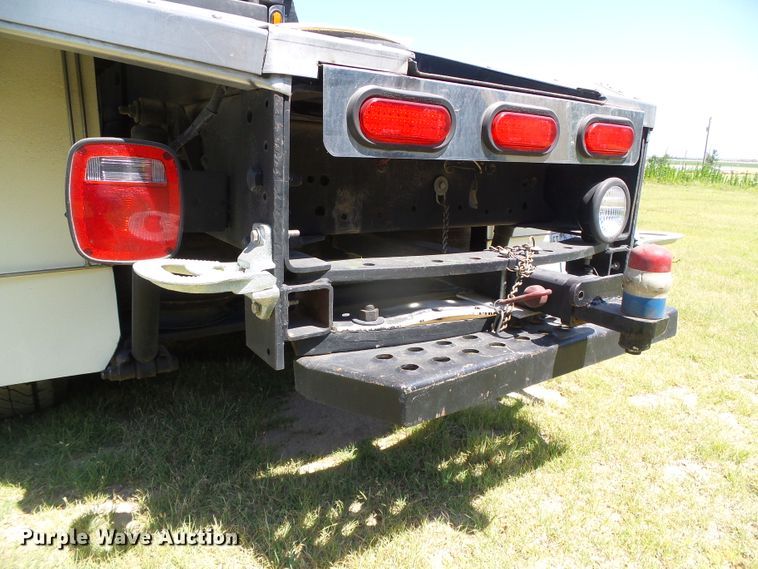 image for item DC5111 1995 GMC TopKick C6500 flatbed truck