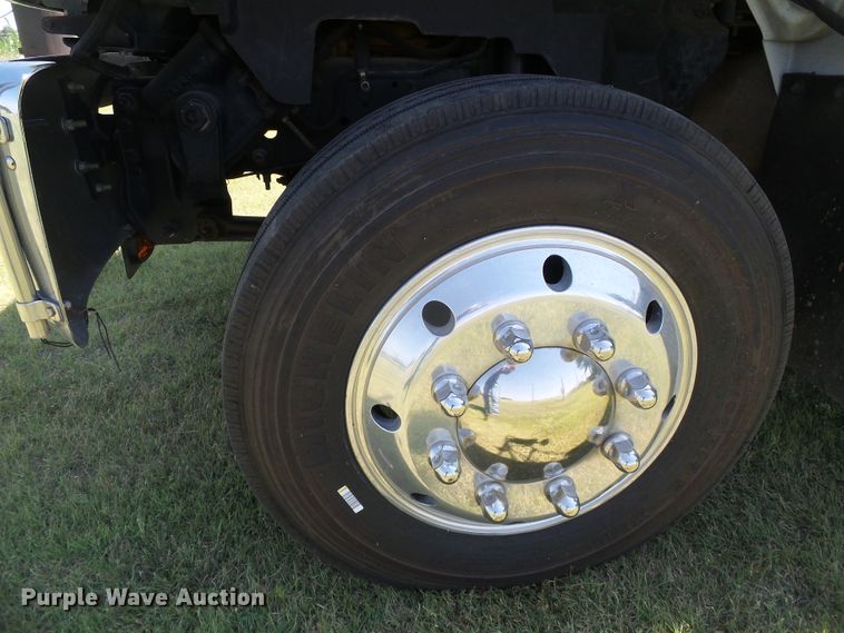 image for item DC5111 1995 GMC TopKick C6500 flatbed truck