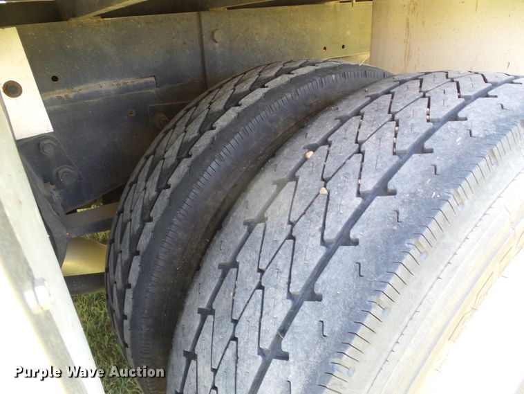 image for item DC5111 1995 GMC TopKick C6500 flatbed truck