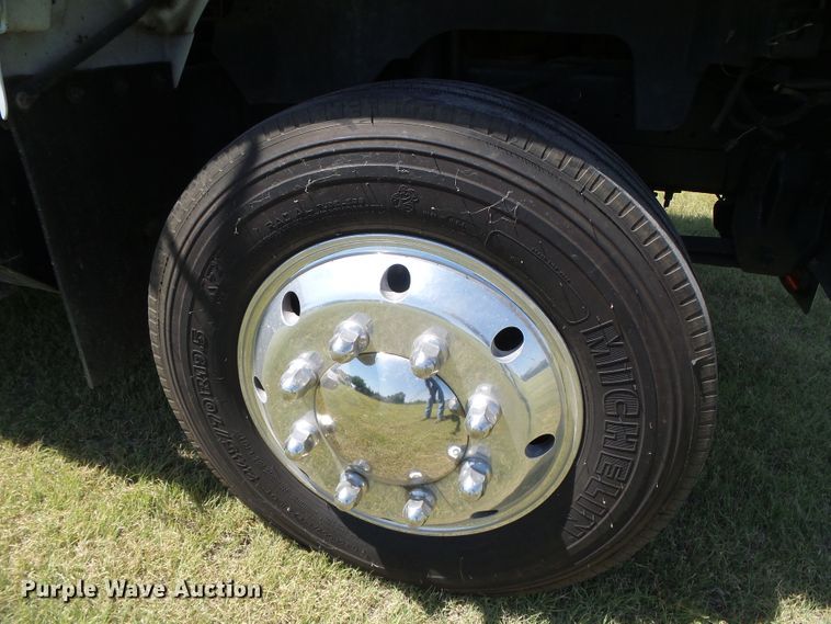 image for item DC5111 1995 GMC TopKick C6500 flatbed truck