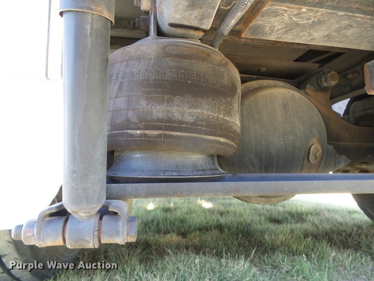 image for item DC5111 1995 GMC TopKick C6500 flatbed truck