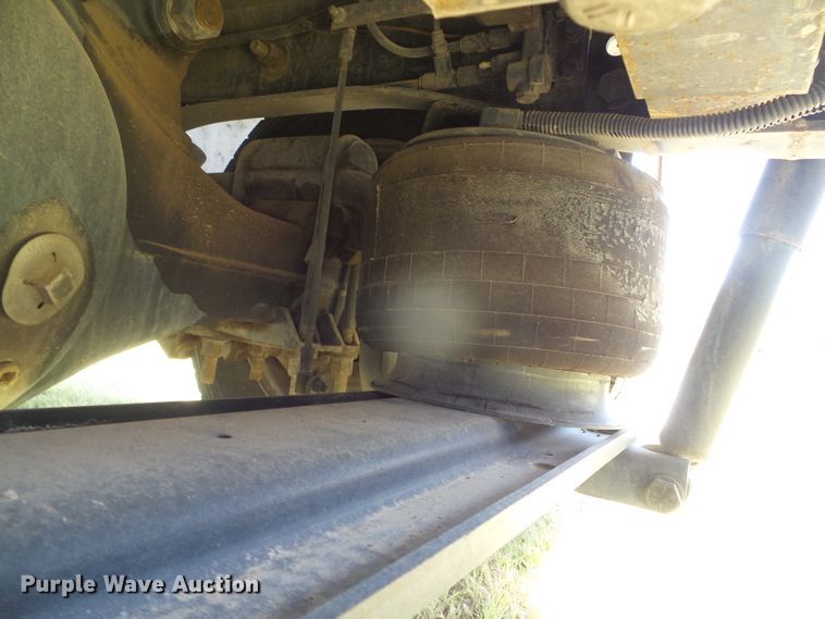 image for item DC5111 1995 GMC TopKick C6500 flatbed truck