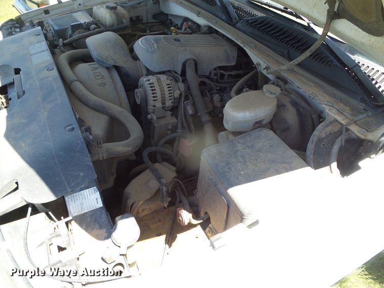 image for item DC5131 2004 Chevrolet Silverado 1500 Ext. Cab pickup truck