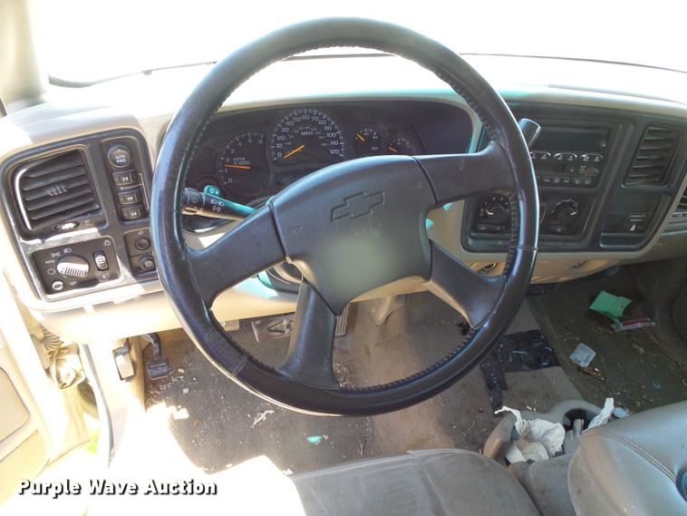 image for item DC5131 2004 Chevrolet Silverado 1500 Ext. Cab pickup truck