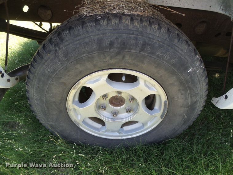 image for item DC5131 2004 Chevrolet Silverado 1500 Ext. Cab pickup truck