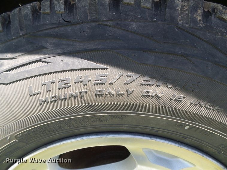 image for item DC5131 2004 Chevrolet Silverado 1500 Ext. Cab pickup truck