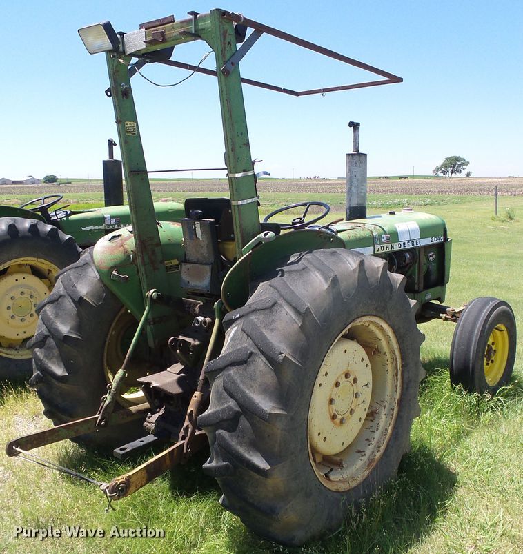 image for item DC5132 John Deere 2040 tractor