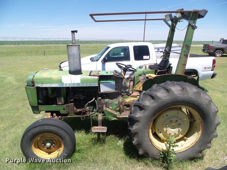 image for item DC5132 John Deere 2040 tractor