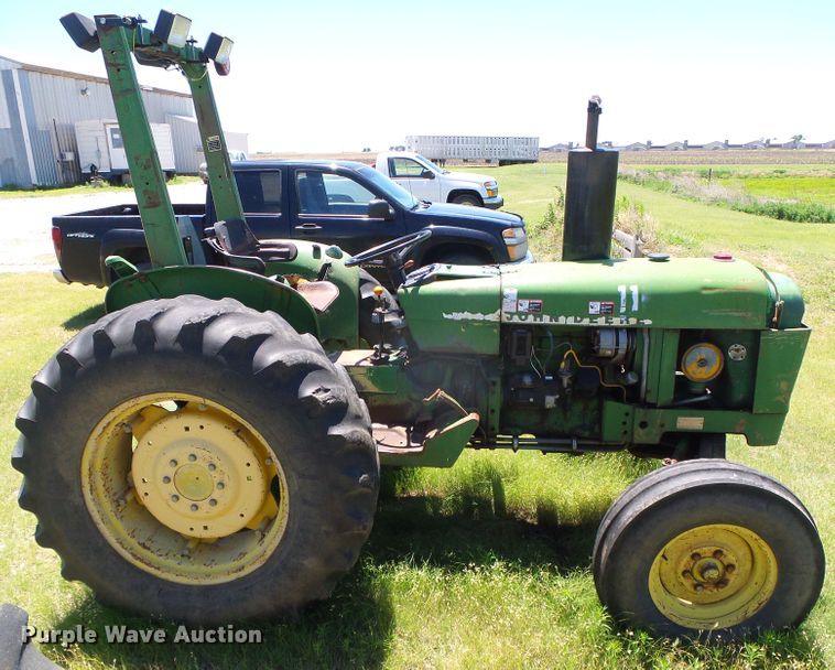 image for item DC5133 John Deere 2040 tractor