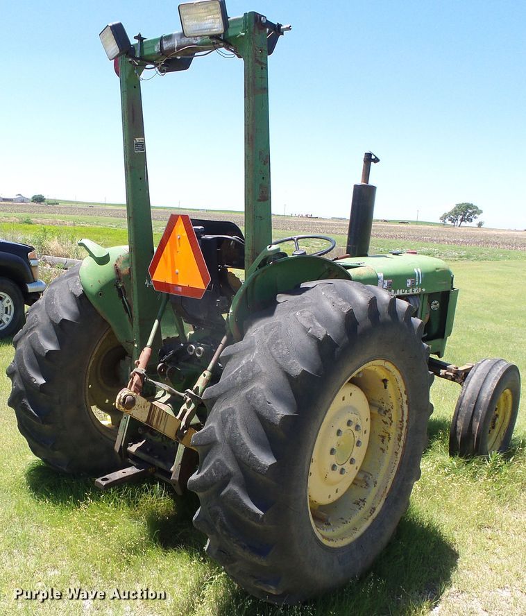 image for item DC5133 John Deere 2040 tractor