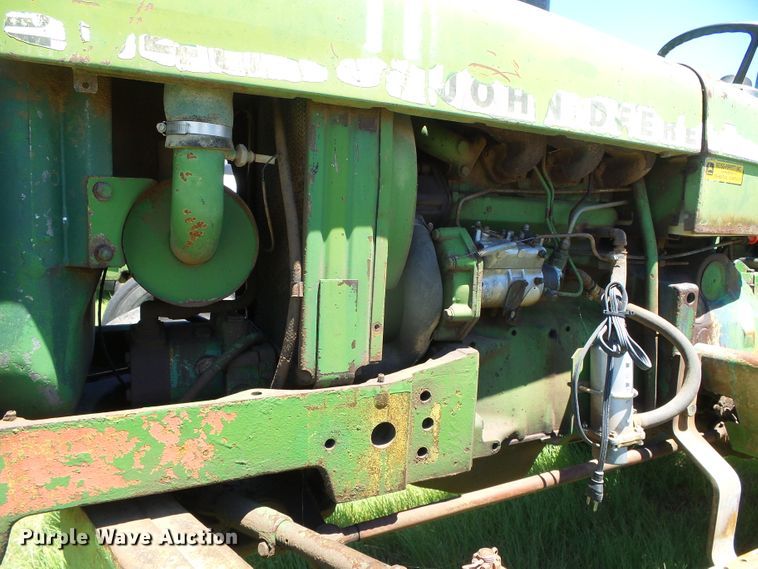 image for item DC5133 John Deere 2040 tractor