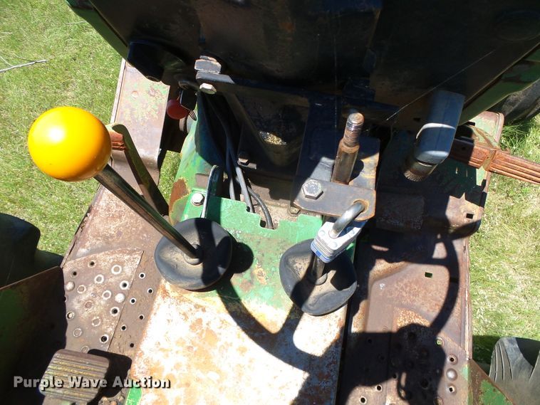 image for item DC5133 John Deere 2040 tractor