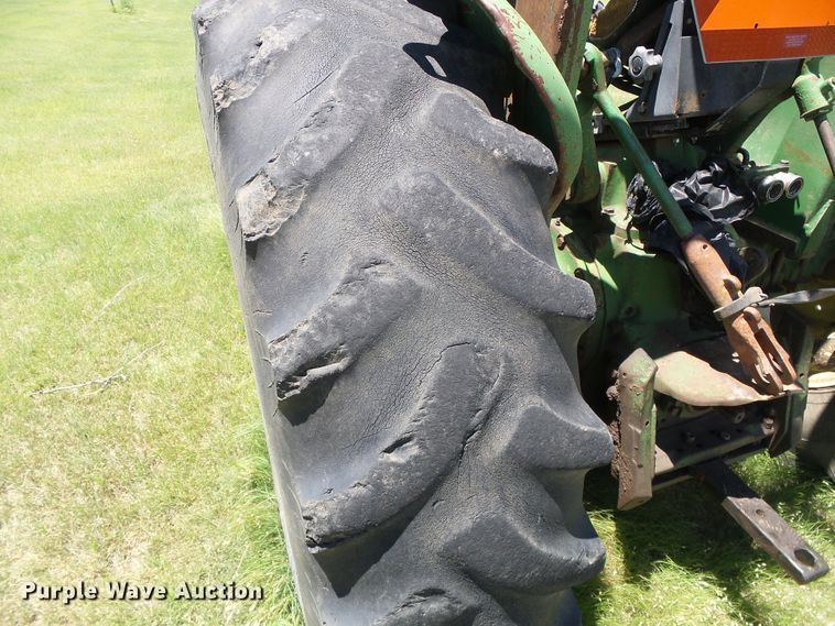 image for item DC5133 John Deere 2040 tractor