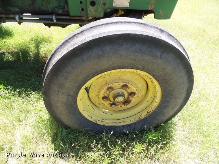 image for item DC5133 John Deere 2040 tractor