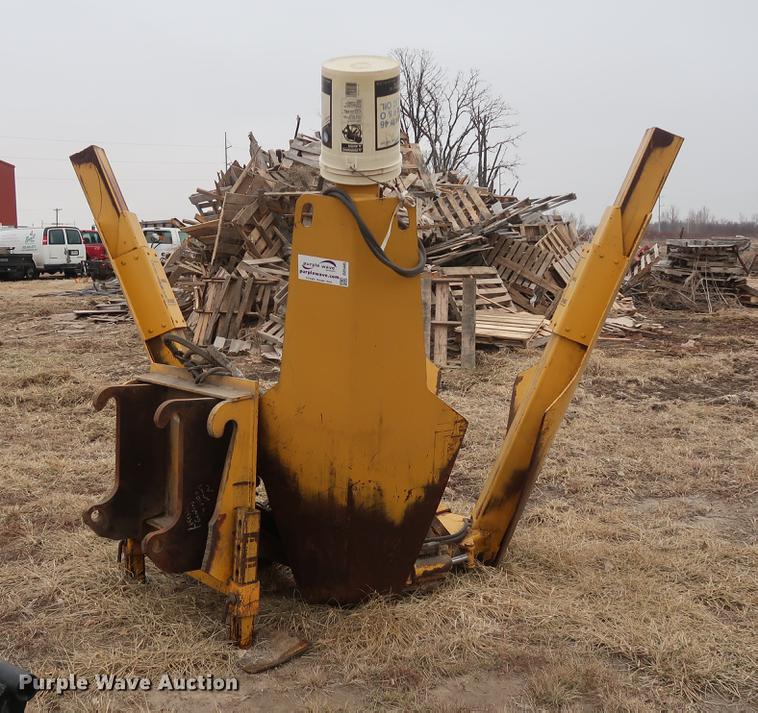 Dutchman 520I tree spade in Rush, CO | Item DD5445 sold | Purple Wave