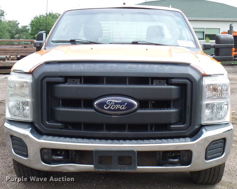 image for item DD6035 2012 Ford F250 Super Duty SuperCab pickup truck