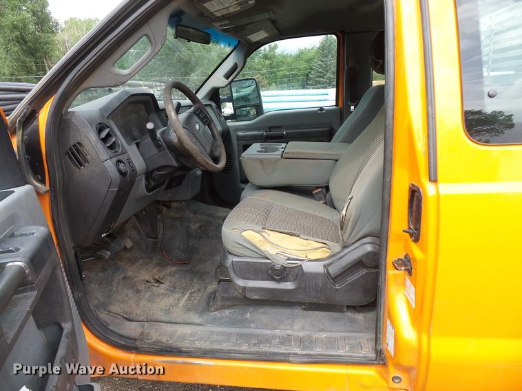 image for item DD6035 2012 Ford F250 Super Duty SuperCab pickup truck