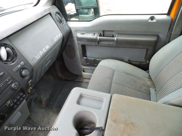 image for item DD6035 2012 Ford F250 Super Duty SuperCab pickup truck