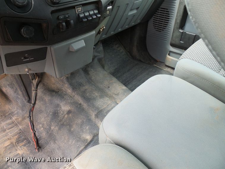 image for item DD6035 2012 Ford F250 Super Duty SuperCab pickup truck