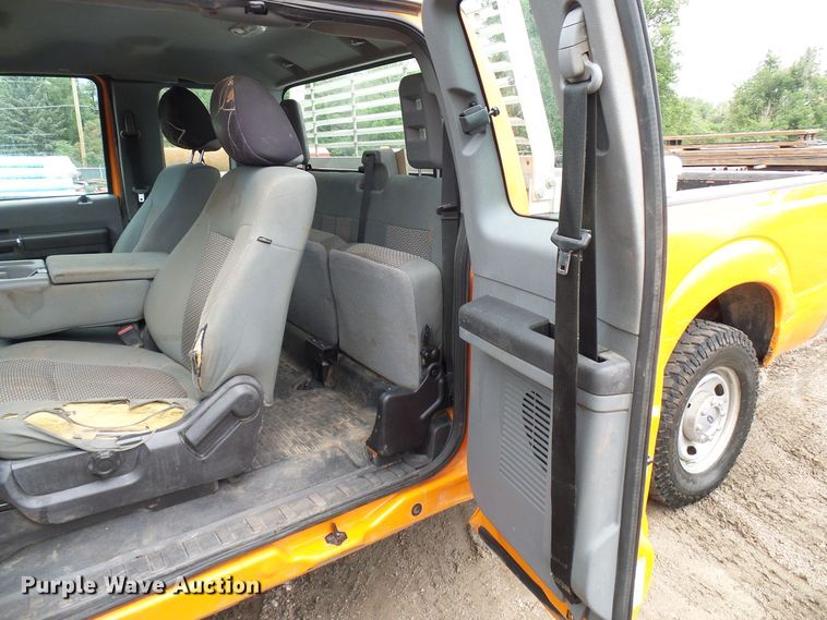 image for item DD6035 2012 Ford F250 Super Duty SuperCab pickup truck