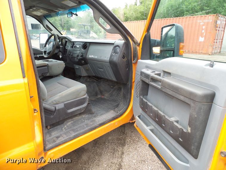 image for item DD6035 2012 Ford F250 Super Duty SuperCab pickup truck