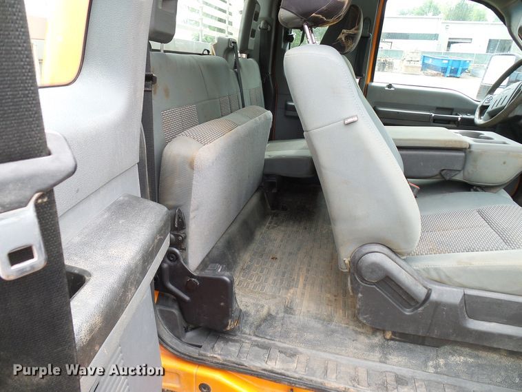 image for item DD6035 2012 Ford F250 Super Duty SuperCab pickup truck