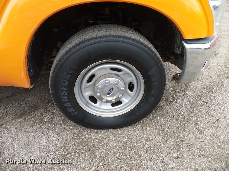 image for item DD6035 2012 Ford F250 Super Duty SuperCab pickup truck