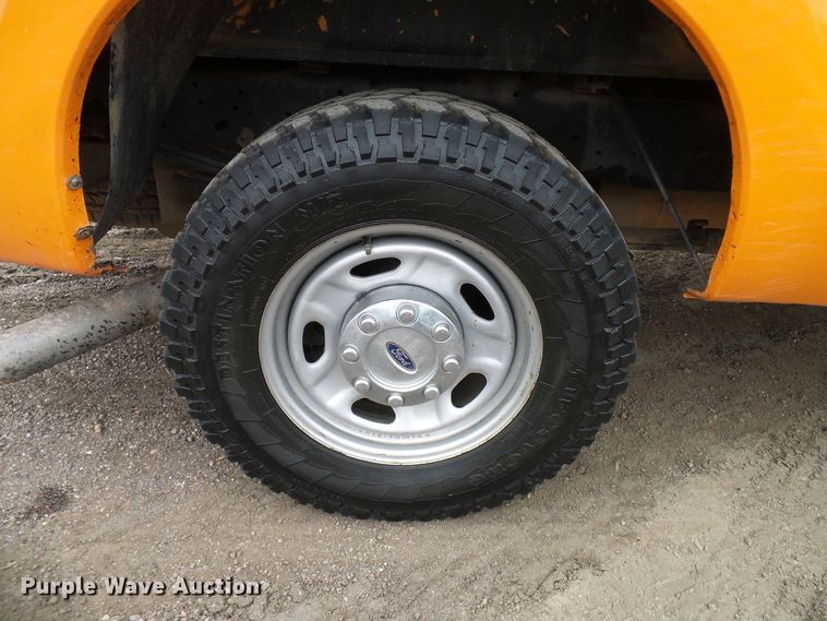 image for item DD6035 2012 Ford F250 Super Duty SuperCab pickup truck