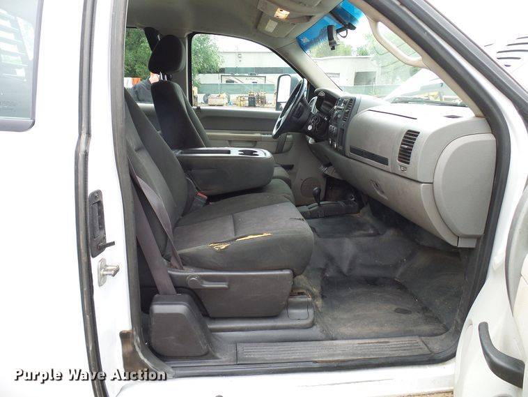 image for item DD6036 2012 GMC Sierra 2500HD Ext. Cab pickup truck