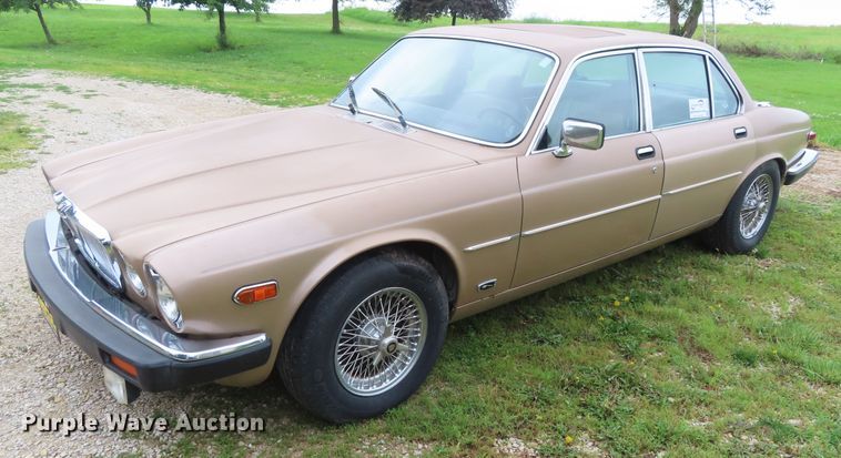 image for item DD6211 1984 Jaguar Vander Plas XJ6