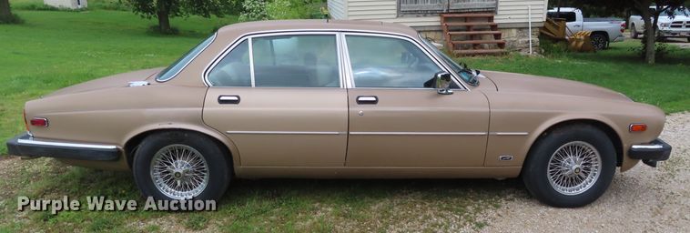 image for item DD6211 1984 Jaguar Vander Plas XJ6