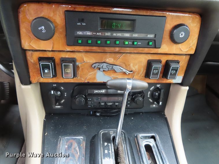 image for item DD6211 1984 Jaguar Vander Plas XJ6