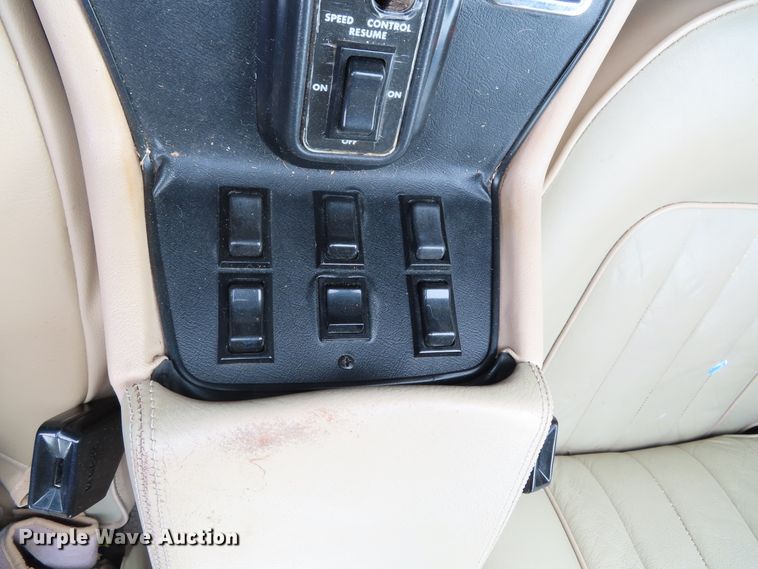 image for item DD6211 1984 Jaguar Vander Plas XJ6