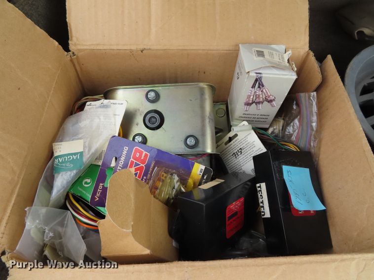 image for item DD6211 1984 Jaguar Vander Plas XJ6