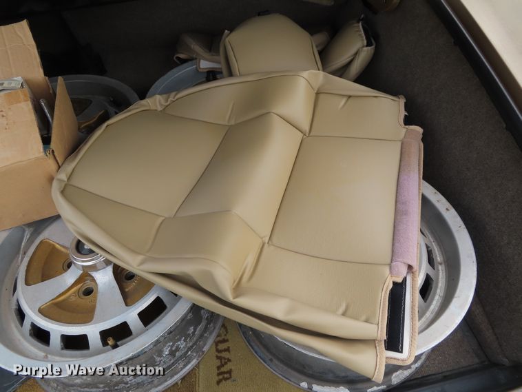 image for item DD6211 1984 Jaguar Vander Plas XJ6