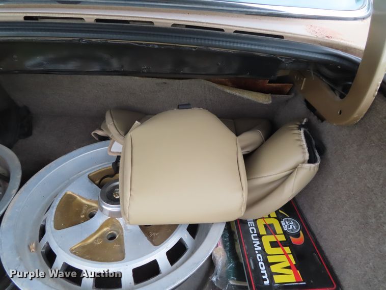 image for item DD6211 1984 Jaguar Vander Plas XJ6