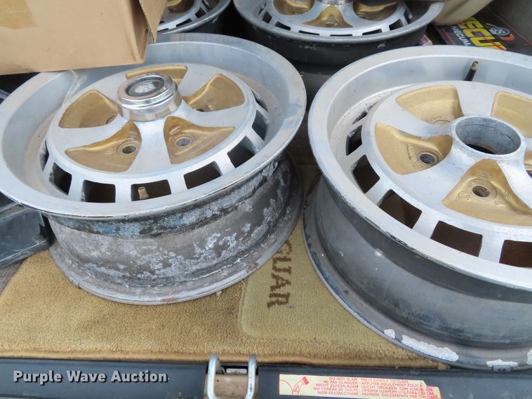 image for item DD6211 1984 Jaguar Vander Plas XJ6