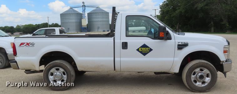 image for item DD6281 2010 Ford F250 Super Duty pickup truck