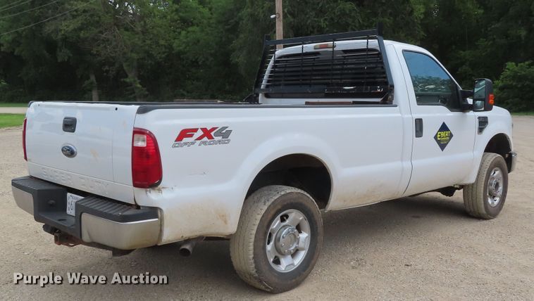 image for item DD6281 2010 Ford F250 Super Duty pickup truck