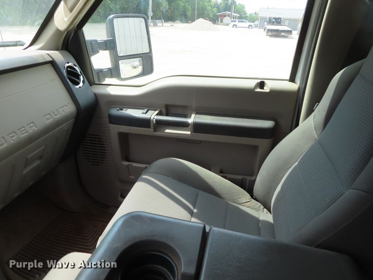 image for item DD6281 2010 Ford F250 Super Duty pickup truck