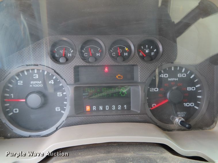 image for item DD6281 2010 Ford F250 Super Duty pickup truck