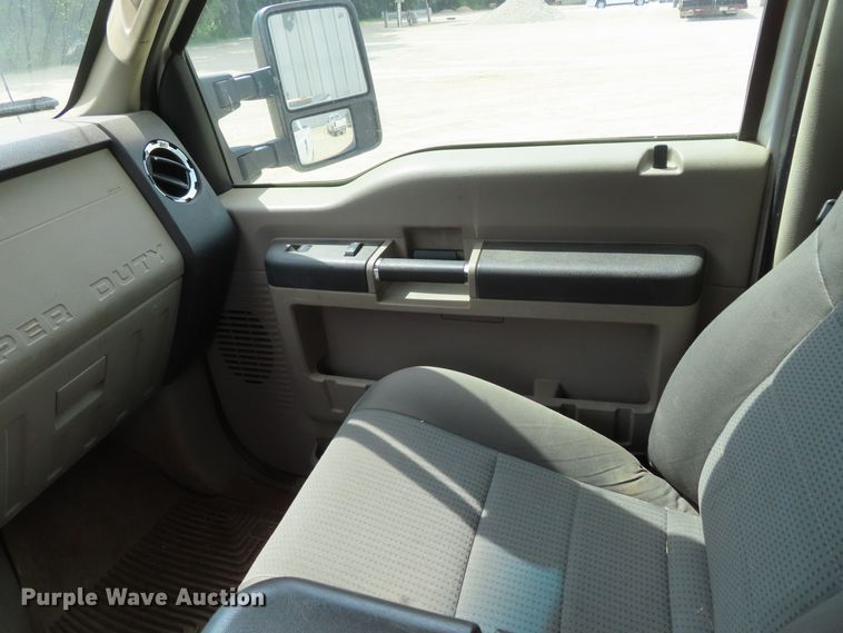 image for item DD6281 2010 Ford F250 Super Duty pickup truck